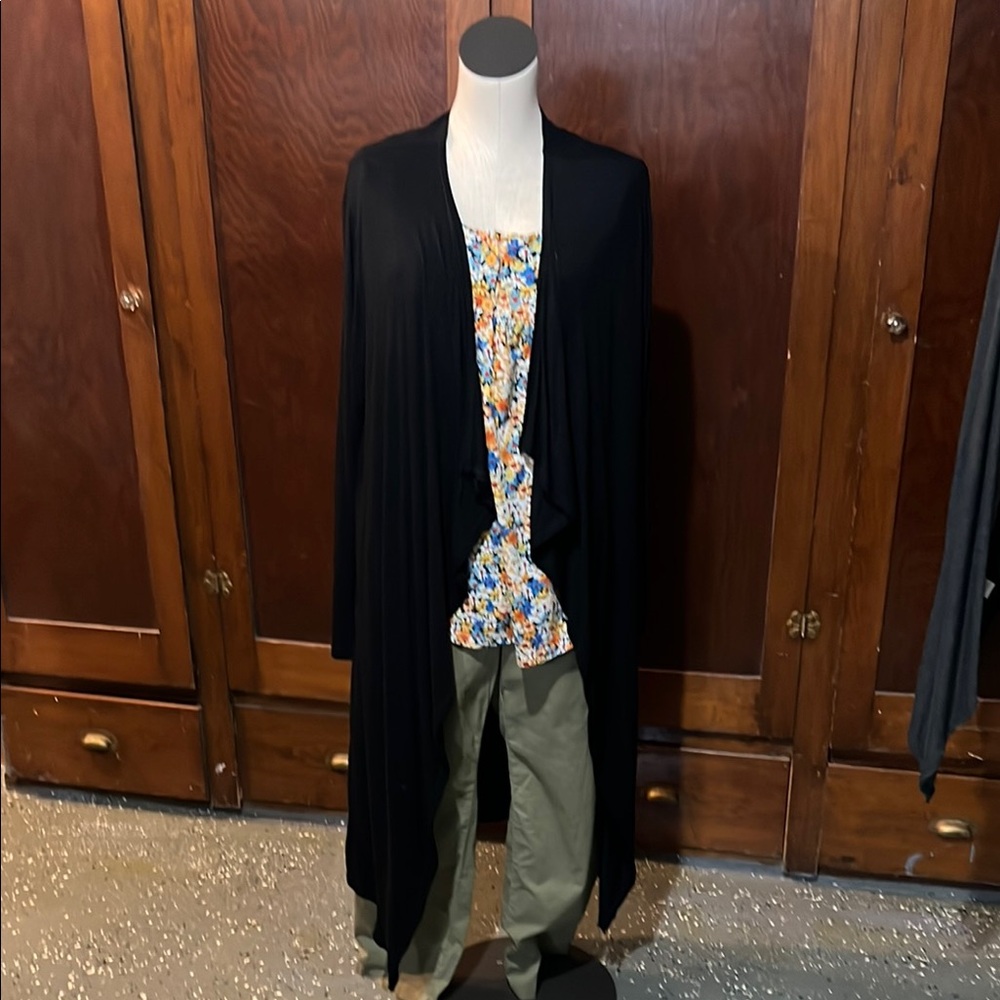 Elegant Black Women's Cardigan